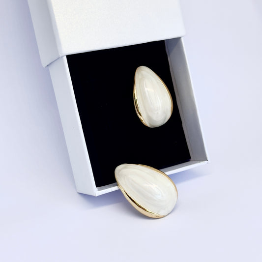 Oyster Earrings